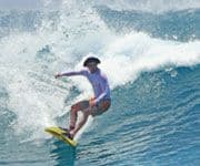 Micro Egg Surfboard Bottom Turn Malediven