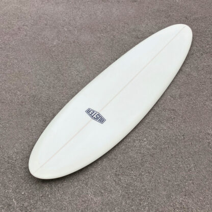 mid length twin fin surfboard perspektive