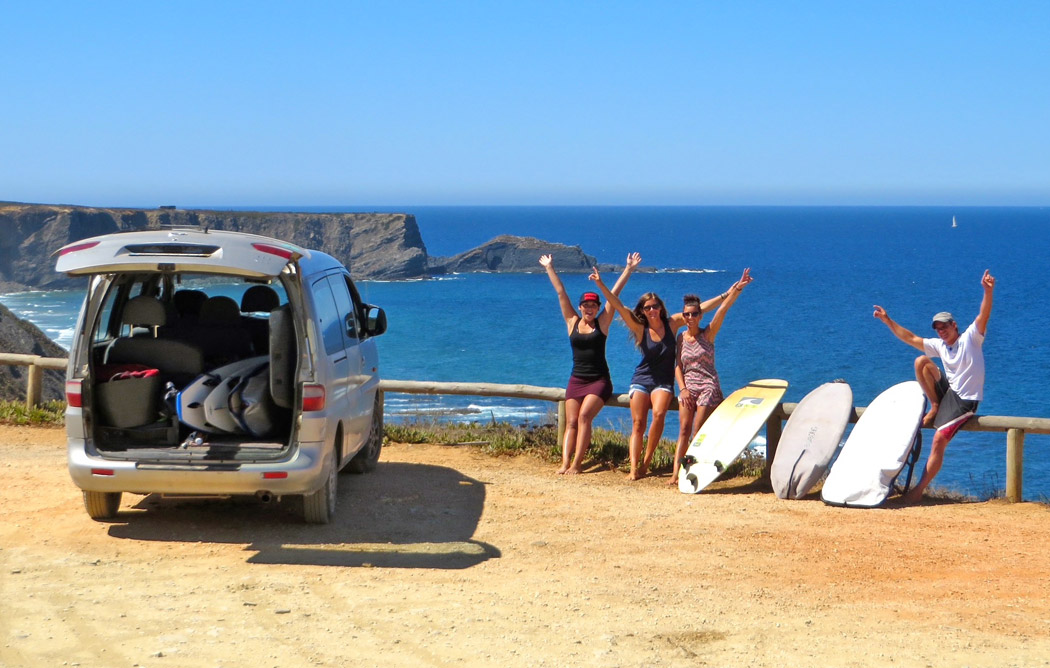 Surfanfänger in Portugal im Surfcamp